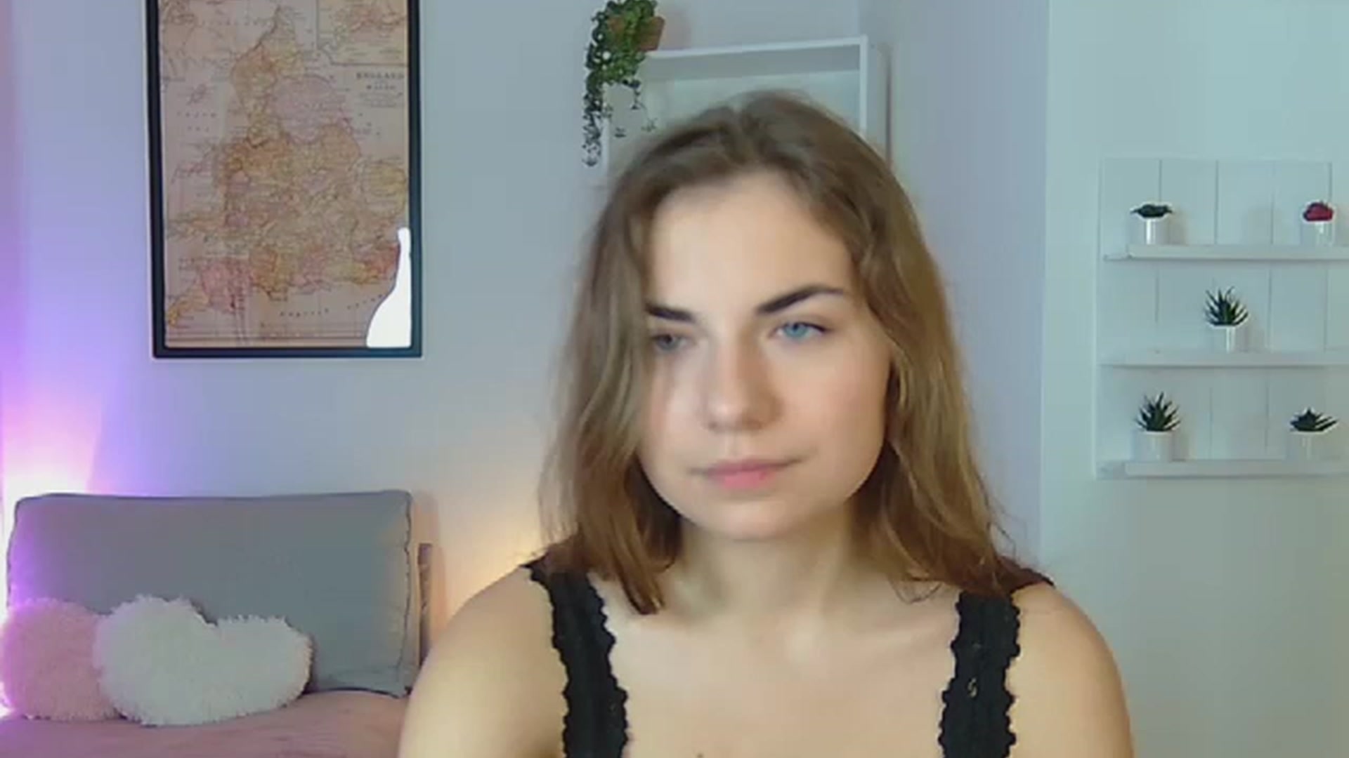 Gallery image thumbnail from Ella_Nicee's myfreecams stream on, 11/18/2022, 18:48 image 10 of 20