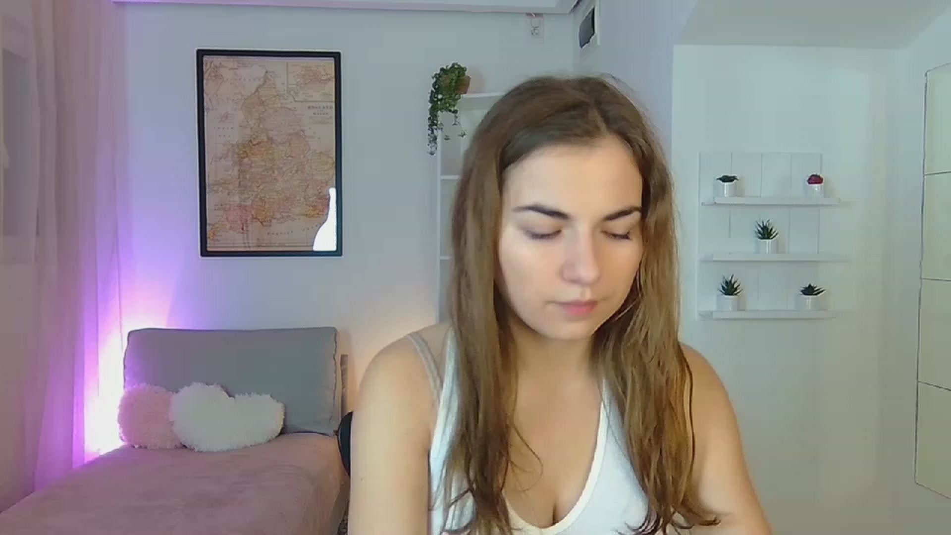 Gallery image thumbnail from Ella_Nicee's myfreecams stream on, 11/19/2022, 14:39 image 1 of 20