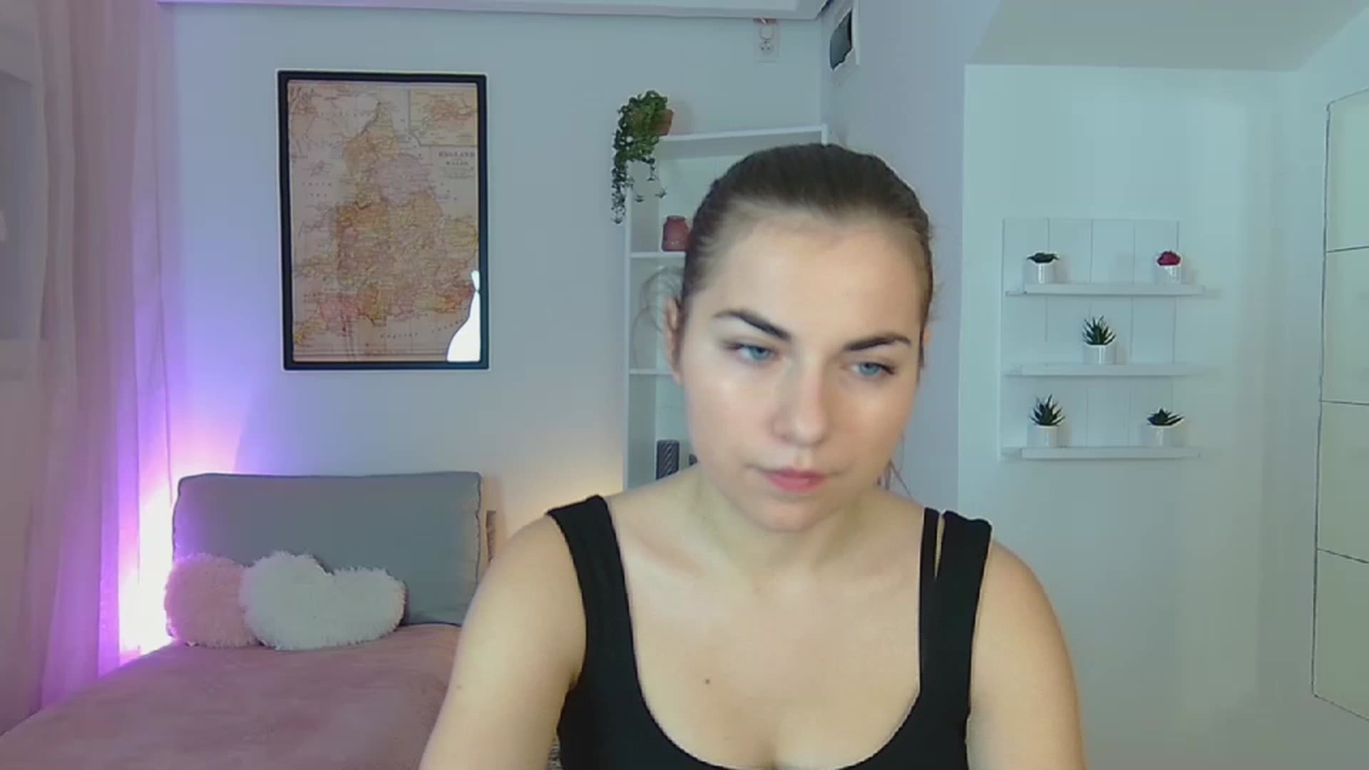 Gallery image thumbnail from Ella_Nicee's myfreecams stream on, 11/21/2022, 11:44 image 13 of 20
