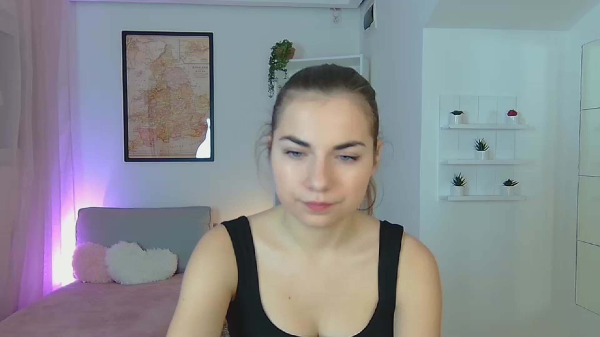 Gallery image thumbnail from Ella_Nicee's myfreecams stream on, 11/21/2022, 11:44 image 2 of 20