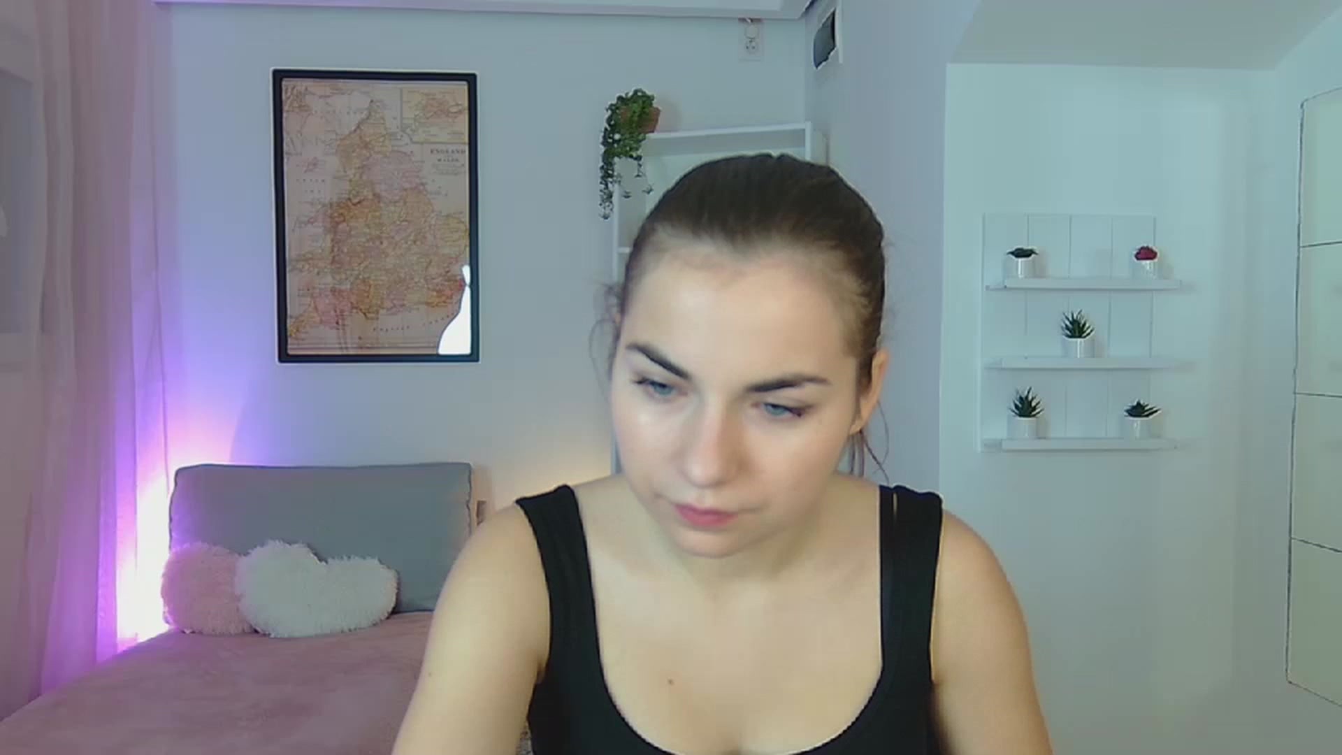 Gallery image thumbnail from Ella_Nicee's myfreecams stream on, 11/21/2022, 11:44 image 12 of 20
