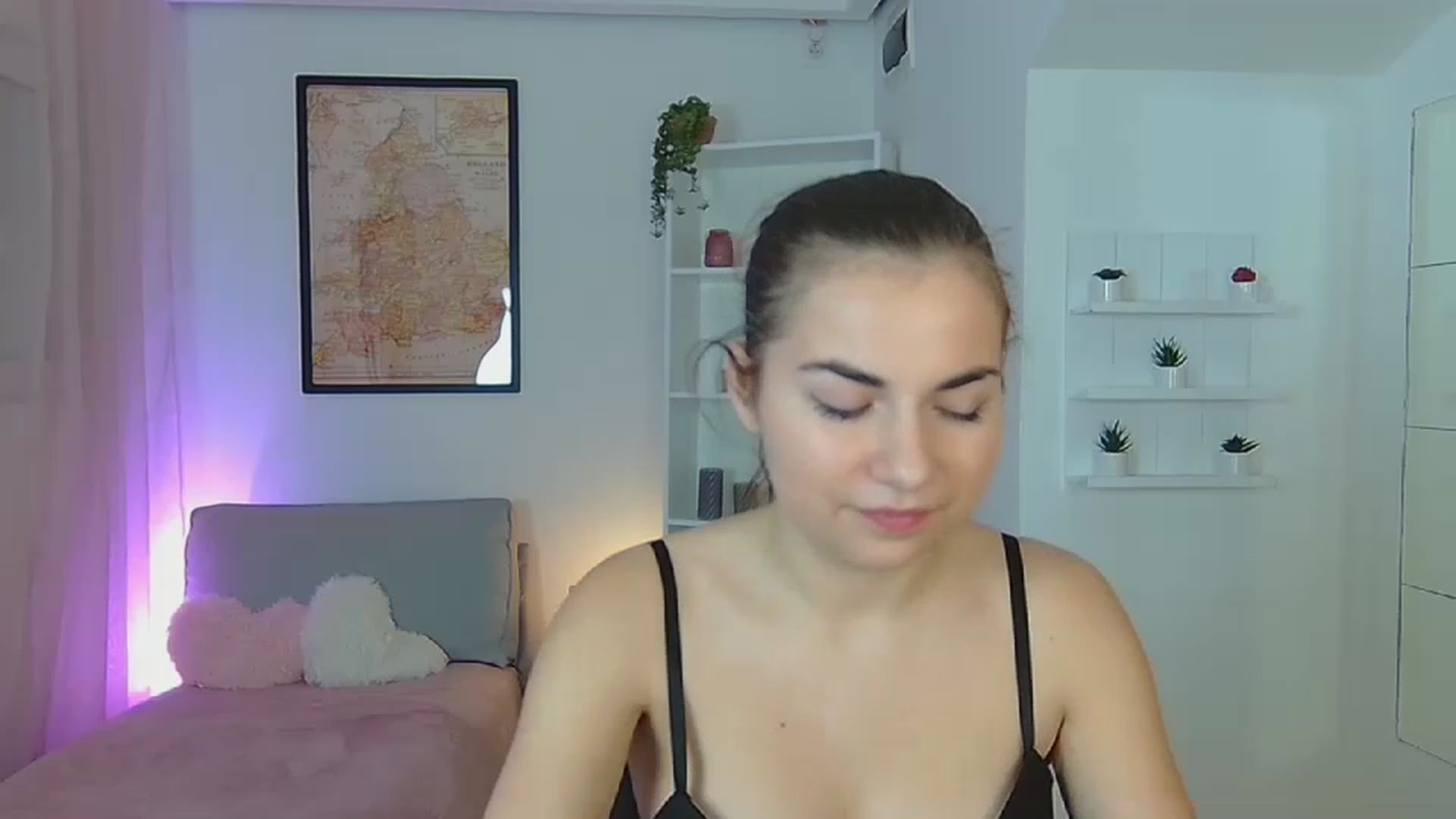 Gallery image thumbnail from Ella_Nicee's myfreecams stream on, 11/21/2022, 13:09 image 5 of 20