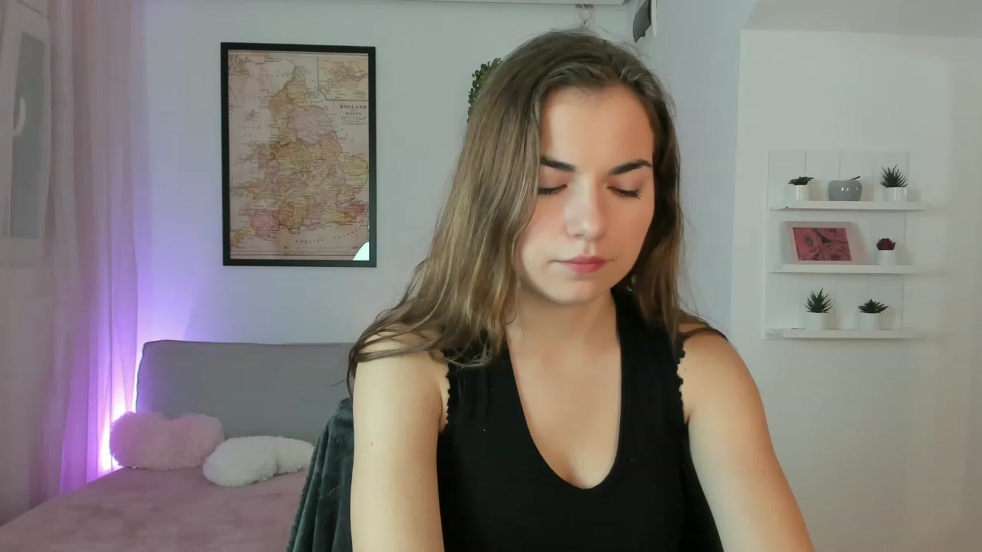 Gallery image thumbnail from Ella_Nicee's myfreecams stream on, 11/25/2022, 11:36 image 13 of 20