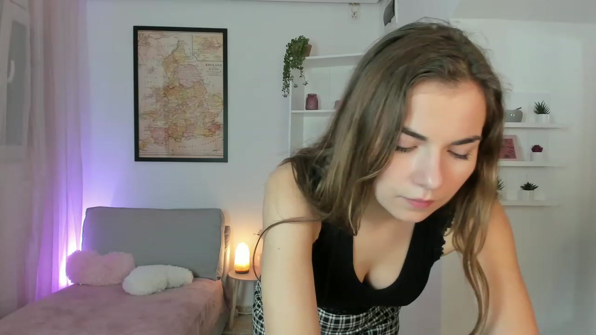 Gallery image thumbnail from Ella_Nicee's myfreecams stream on, 11/25/2022, 12:18 image 19 of 20