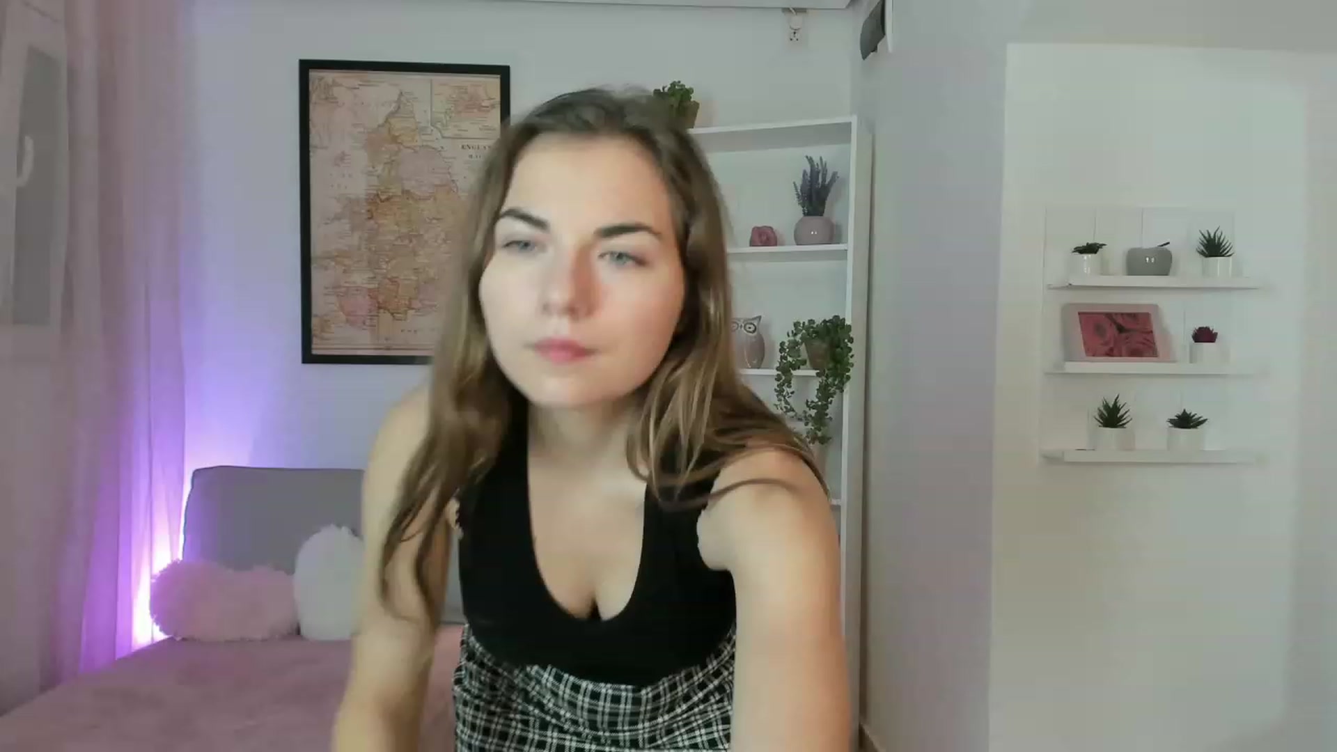 Gallery image thumbnail from Ella_Nicee's myfreecams stream on, 11/25/2022, 13:40 image 13 of 20
