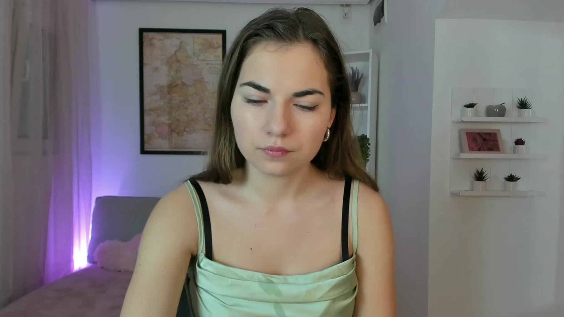 Gallery image thumbnail from Ella_Nicee's myfreecams stream on, 11/26/2022, 09:46 image 1 of 20