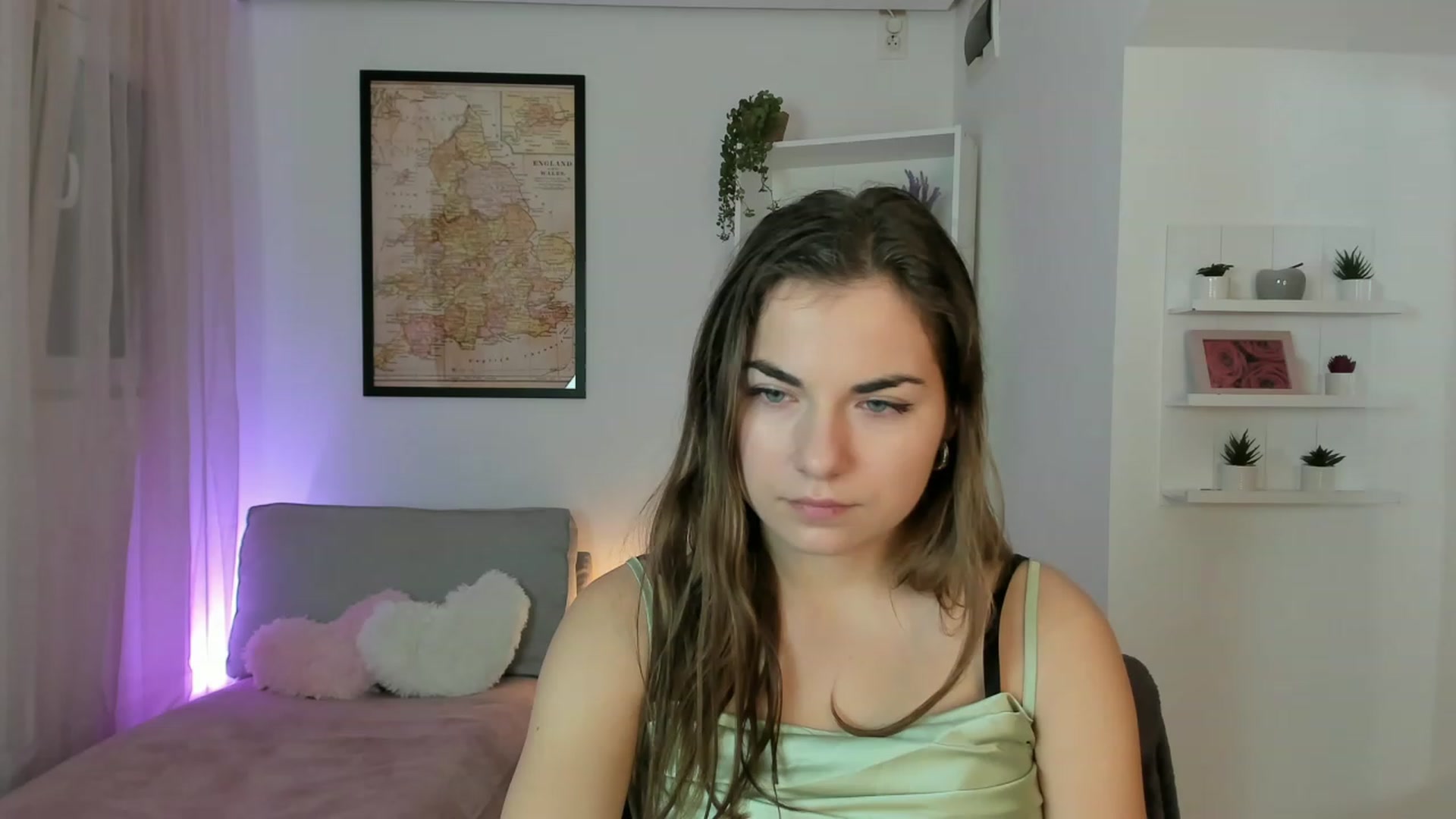 Gallery image thumbnail from Ella_Nicee's myfreecams stream on, 11/26/2022, 13:39 image 8 of 20