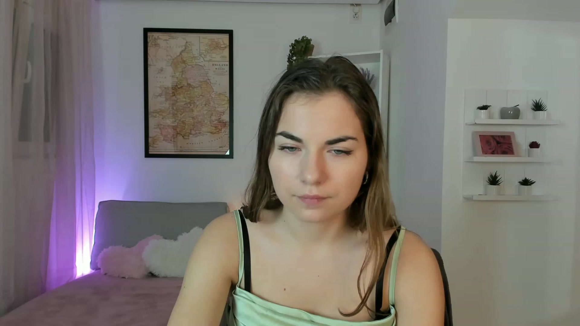 Gallery image thumbnail from Ella_Nicee's myfreecams stream on, 11/26/2022, 13:39 image 19 of 20