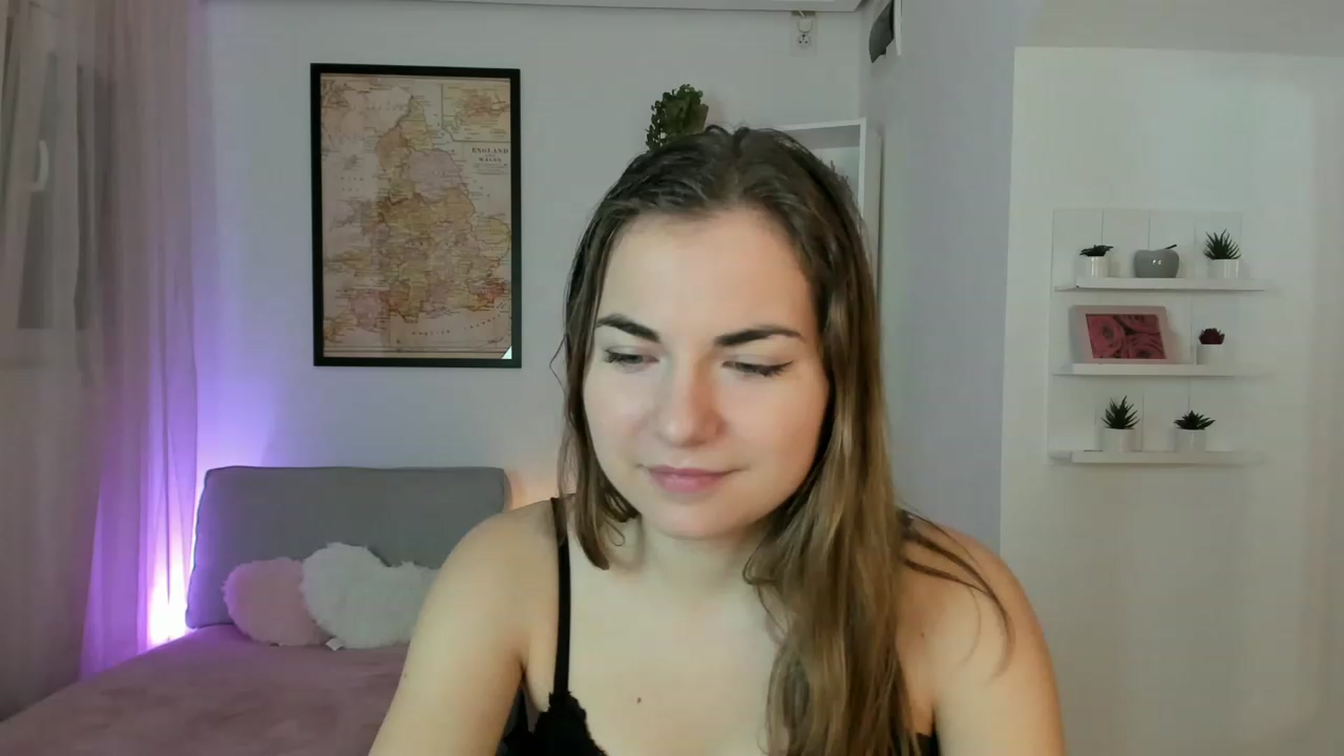 Gallery image thumbnail from Ella_Nicee's myfreecams stream on, 11/27/2022, 09:36 image 14 of 20