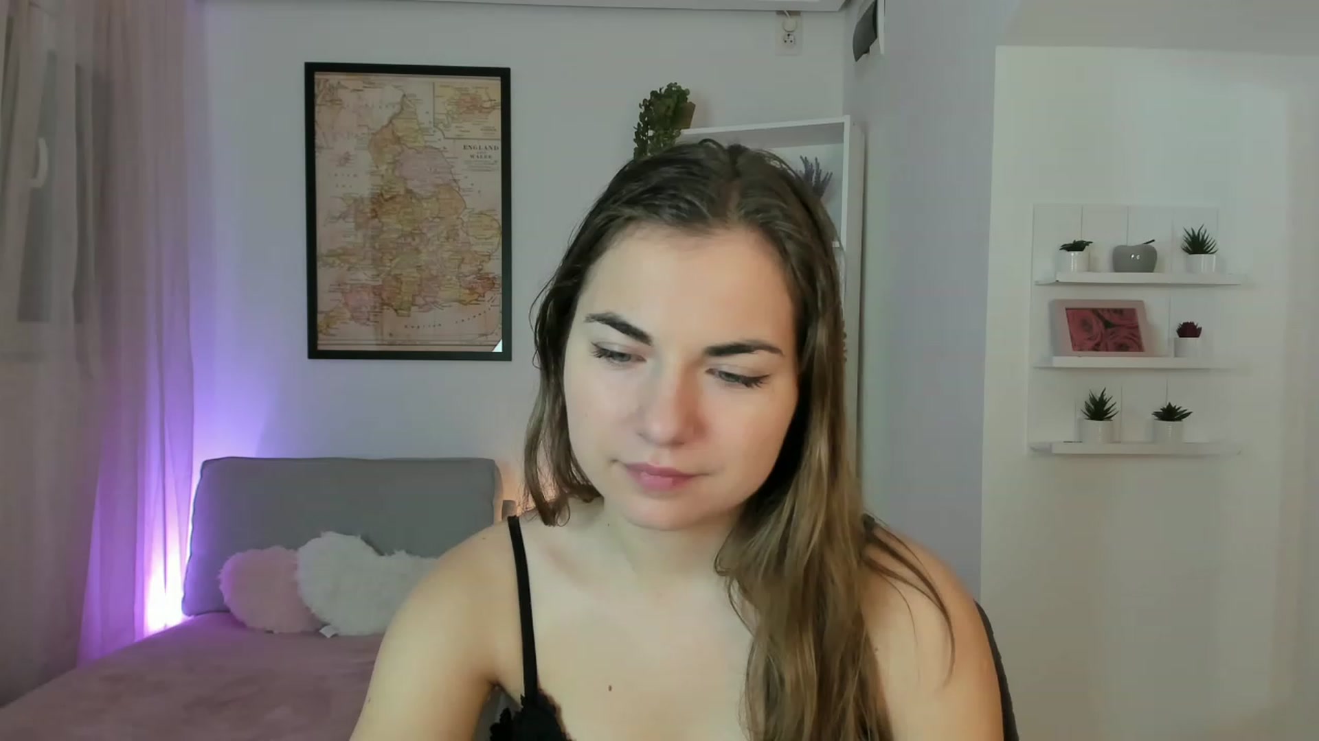Gallery image thumbnail from Ella_Nicee's myfreecams stream on, 11/27/2022, 09:36 image 11 of 20