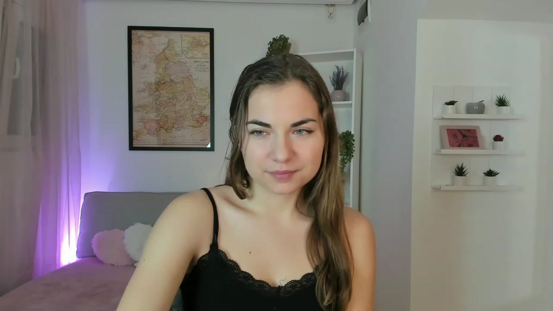 Gallery image thumbnail from Ella_Nicee's myfreecams stream on, 11/27/2022, 10:59 image 1 of 20