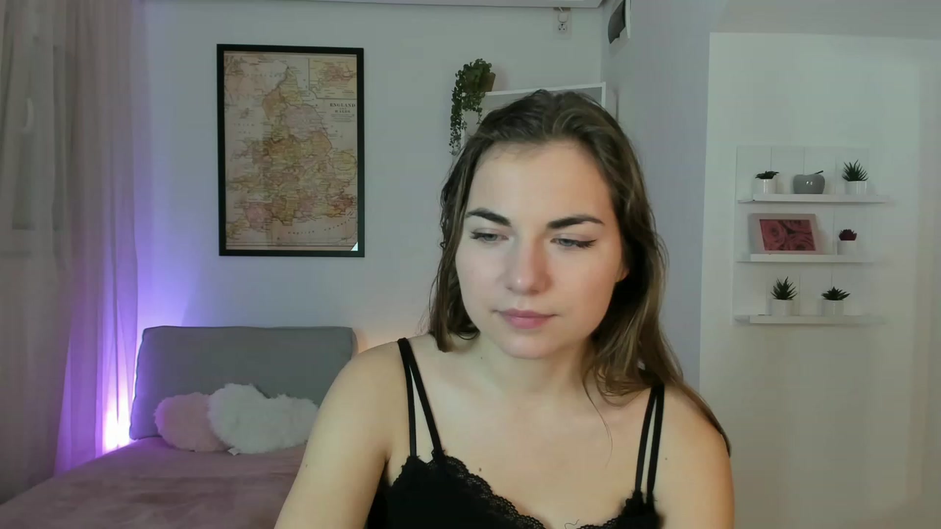 Gallery image thumbnail from Ella_Nicee's myfreecams stream on, 11/27/2022, 14:01 image 8 of 20