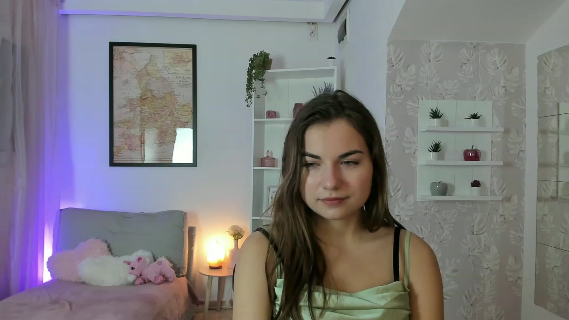 Gallery image thumbnail from Ella_Nicee's myfreecams stream on, 12/04/2022, 11:30 image 18 of 20