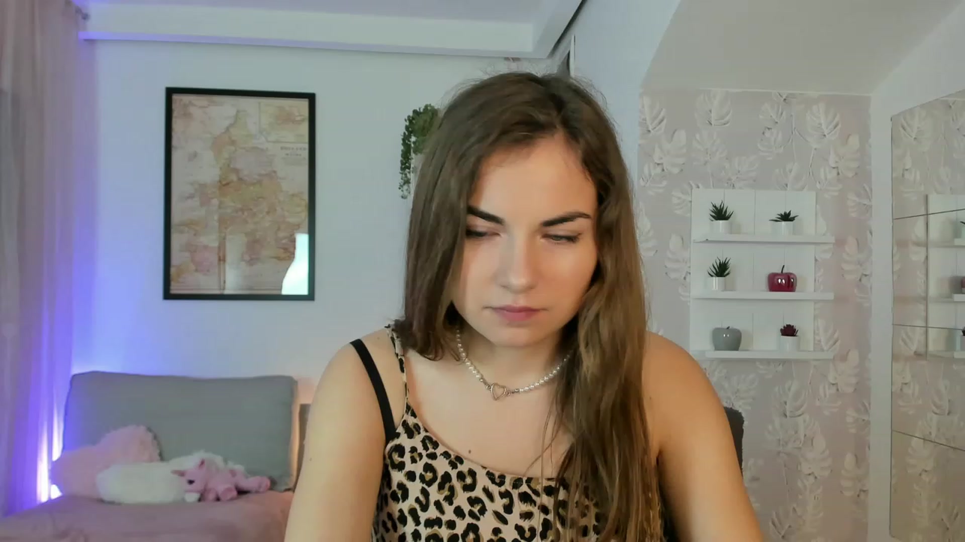 Gallery image thumbnail from Ella_Nicee's myfreecams stream on, 12/06/2022, 12:31 image 3 of 20