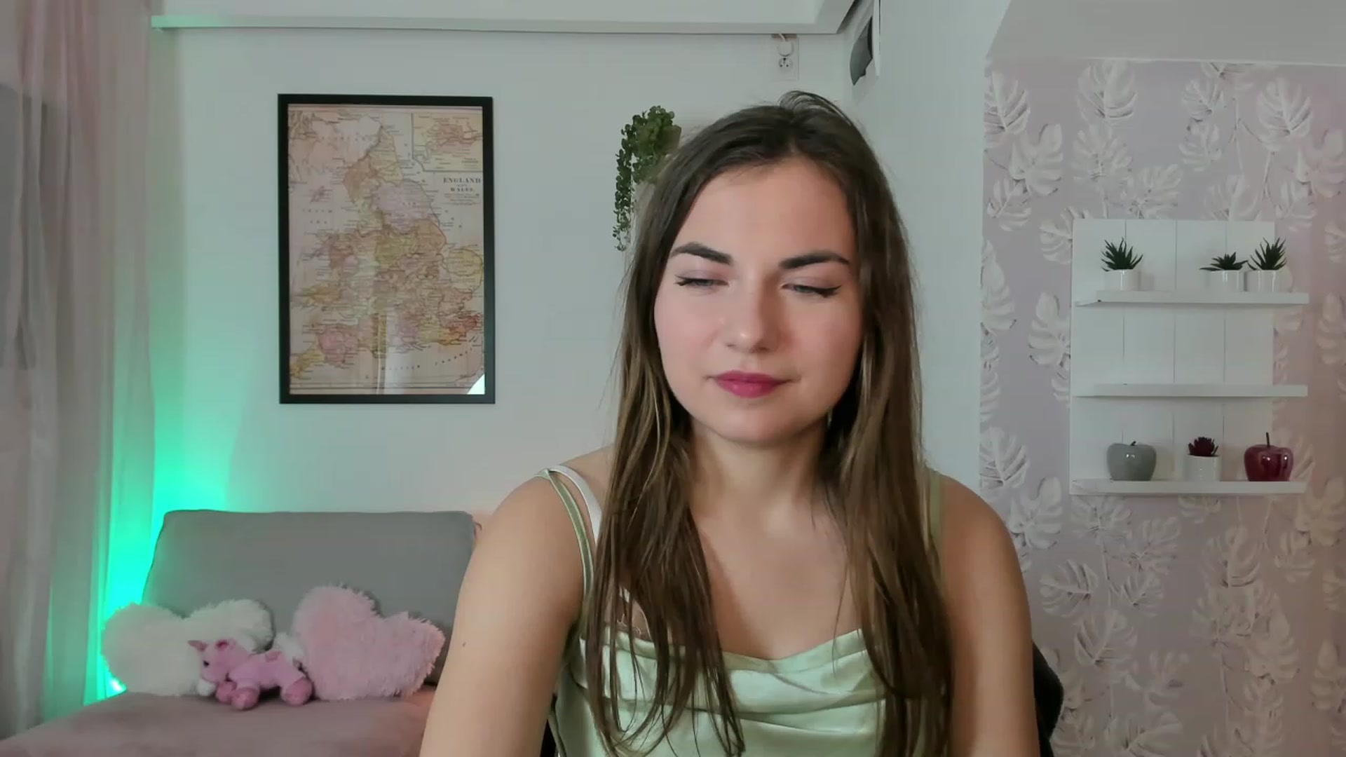 Gallery image thumbnail from Ella_Nicee's myfreecams stream on, 12/21/2022, 11:17 image 14 of 20