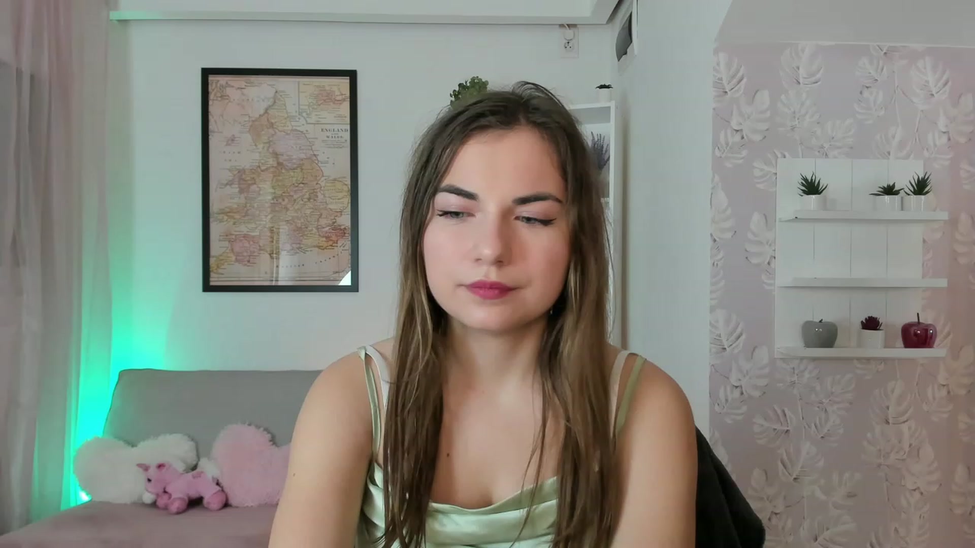 Gallery image thumbnail from Ella_Nicee's myfreecams stream on, 12/21/2022, 11:17 image 4 of 20