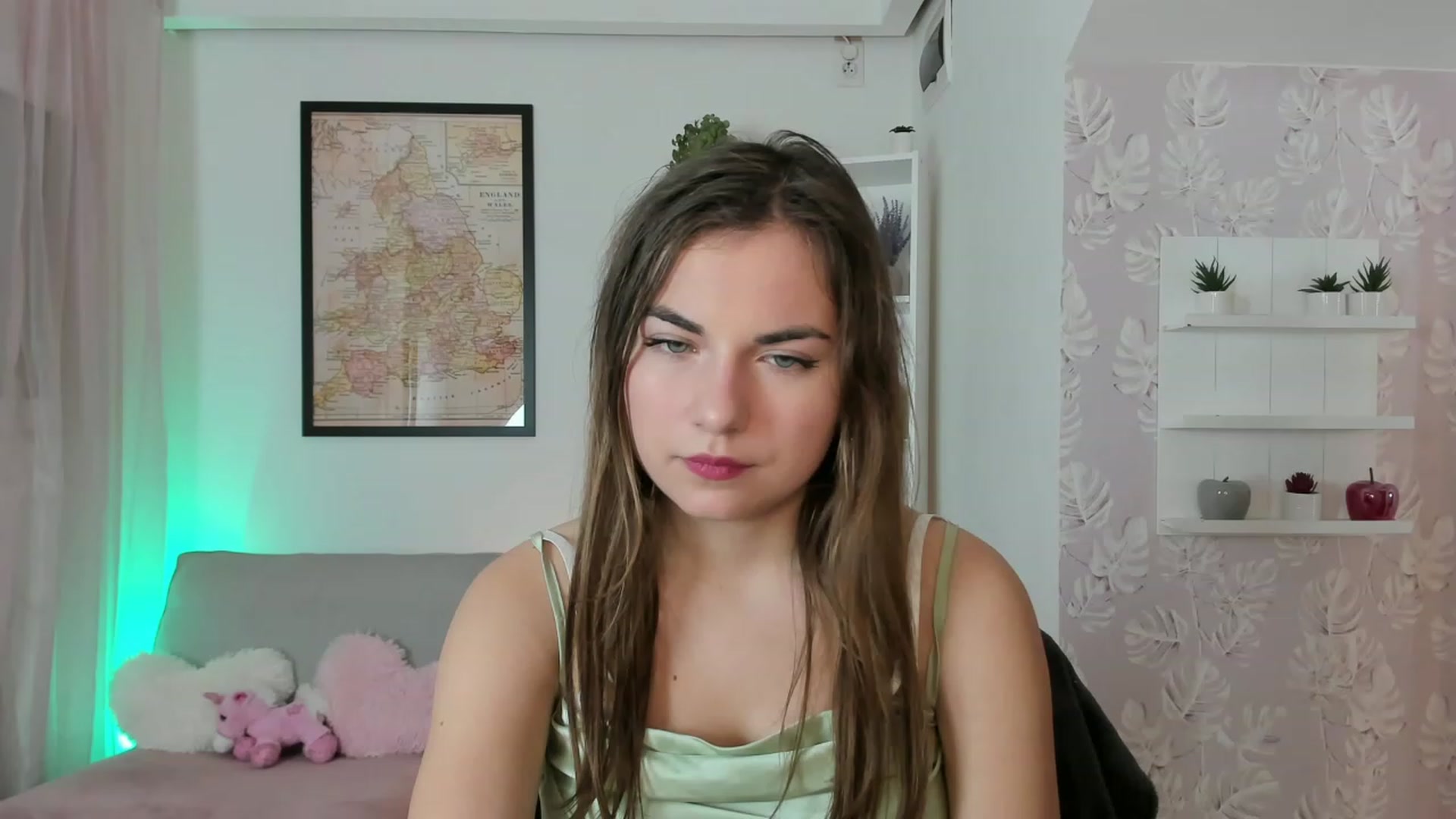 Gallery image thumbnail from Ella_Nicee's myfreecams stream on, 12/21/2022, 11:17 image 6 of 20