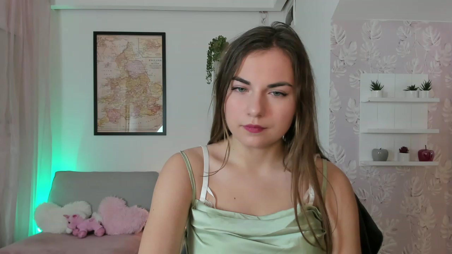 Gallery image thumbnail from Ella_Nicee's myfreecams stream on, 12/21/2022, 11:17 image 18 of 20