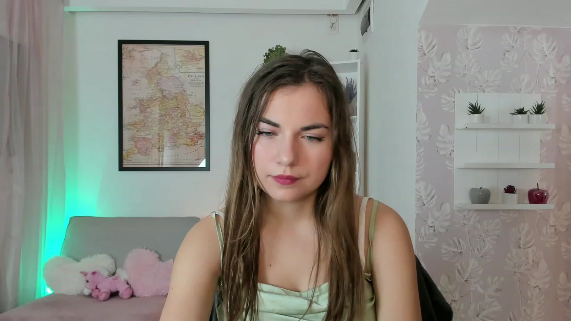 Gallery image thumbnail from Ella_Nicee's myfreecams stream on, 12/21/2022, 11:17 image 1 of 20