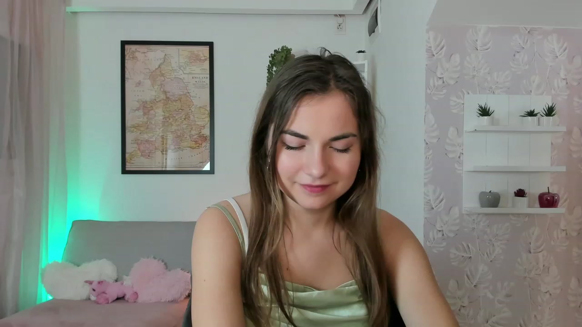 Gallery image thumbnail from Ella_Nicee's myfreecams stream on, 12/21/2022, 13:40 image 8 of 20