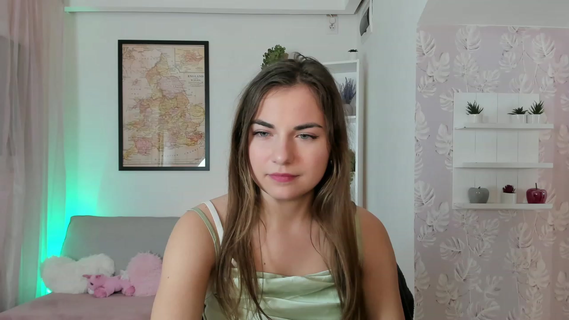 Gallery image thumbnail from Ella_Nicee's myfreecams stream on, 12/21/2022, 13:40 image 10 of 20