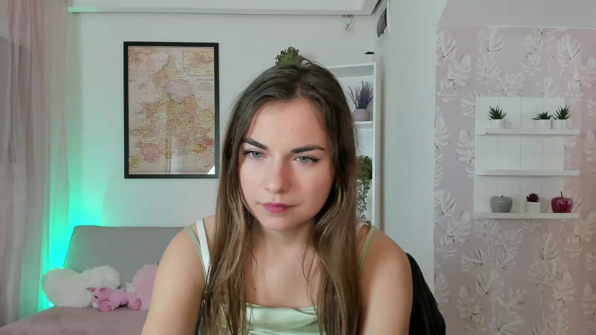 Gallery image thumbnail from Ella_Nicee's myfreecams stream on, 12/21/2022, 13:40 image 13 of 20