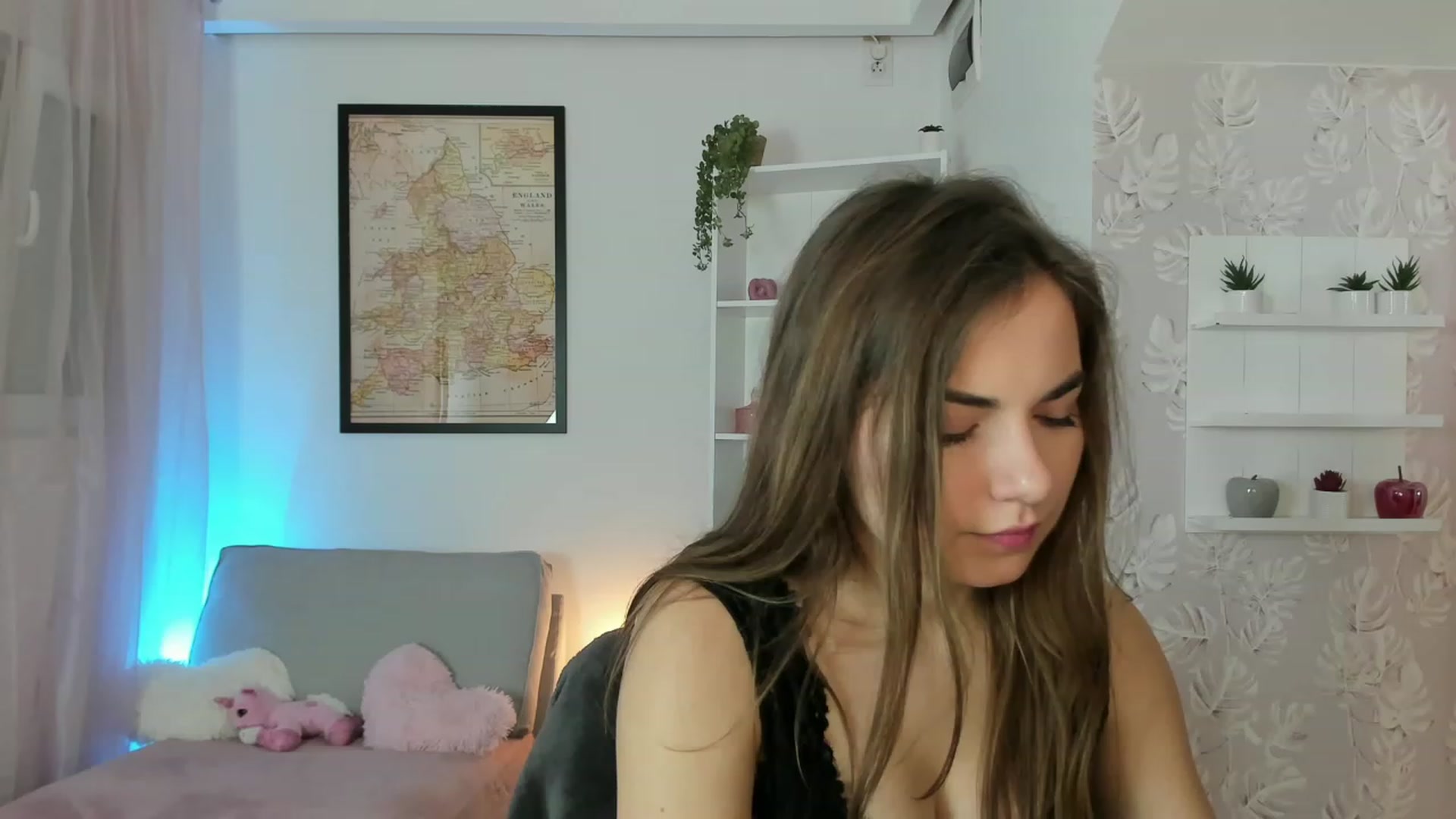 Gallery image thumbnail from Ella_Nicee's myfreecams stream on, 12/22/2022, 12:32 image 15 of 20