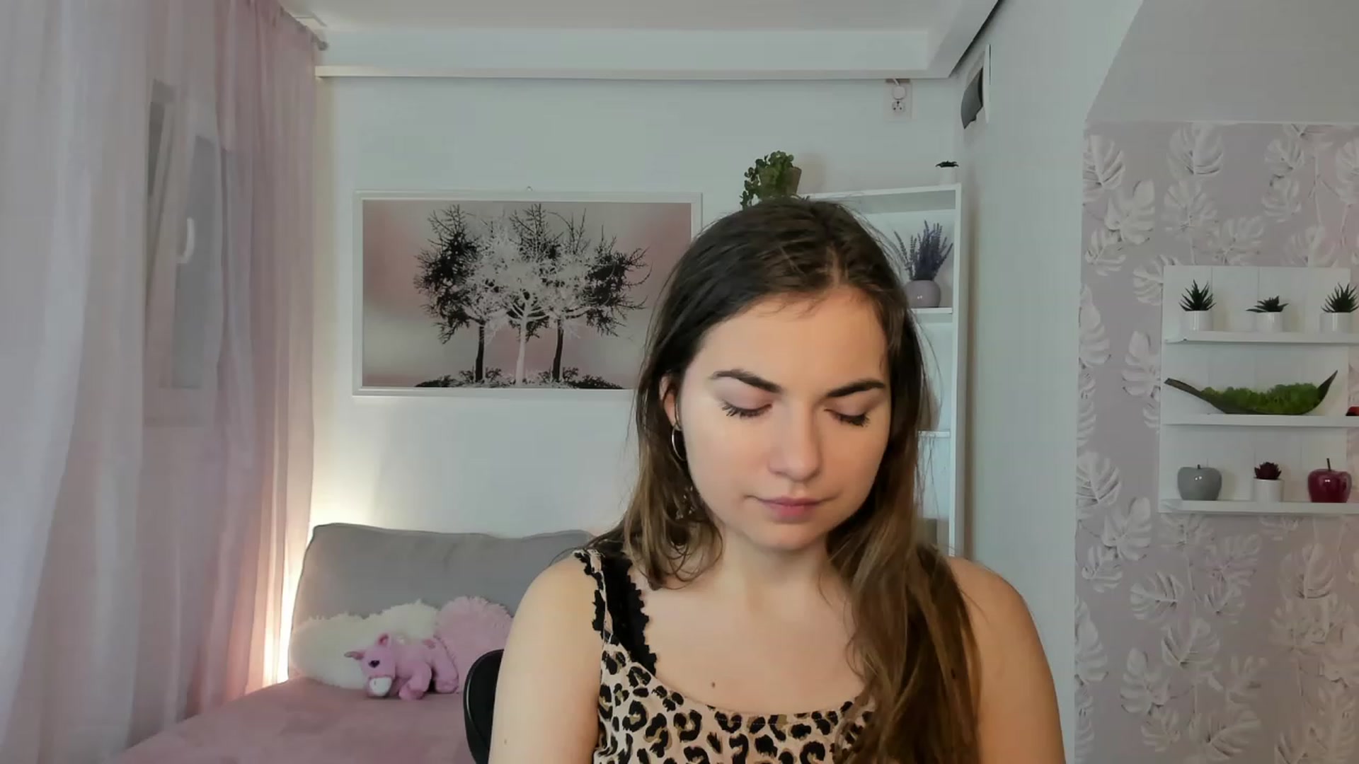 Gallery image thumbnail from Ella_Nicee's myfreecams stream on, 02/01/2023, 10:44 image 6 of 20