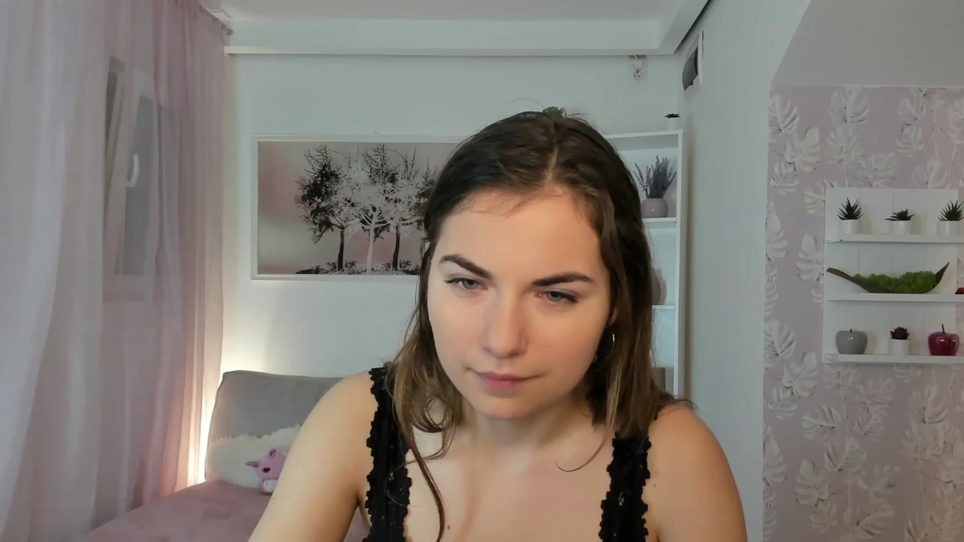Gallery image thumbnail from Ella_Nicee's myfreecams stream on, 02/01/2023, 12:47 image 15 of 20