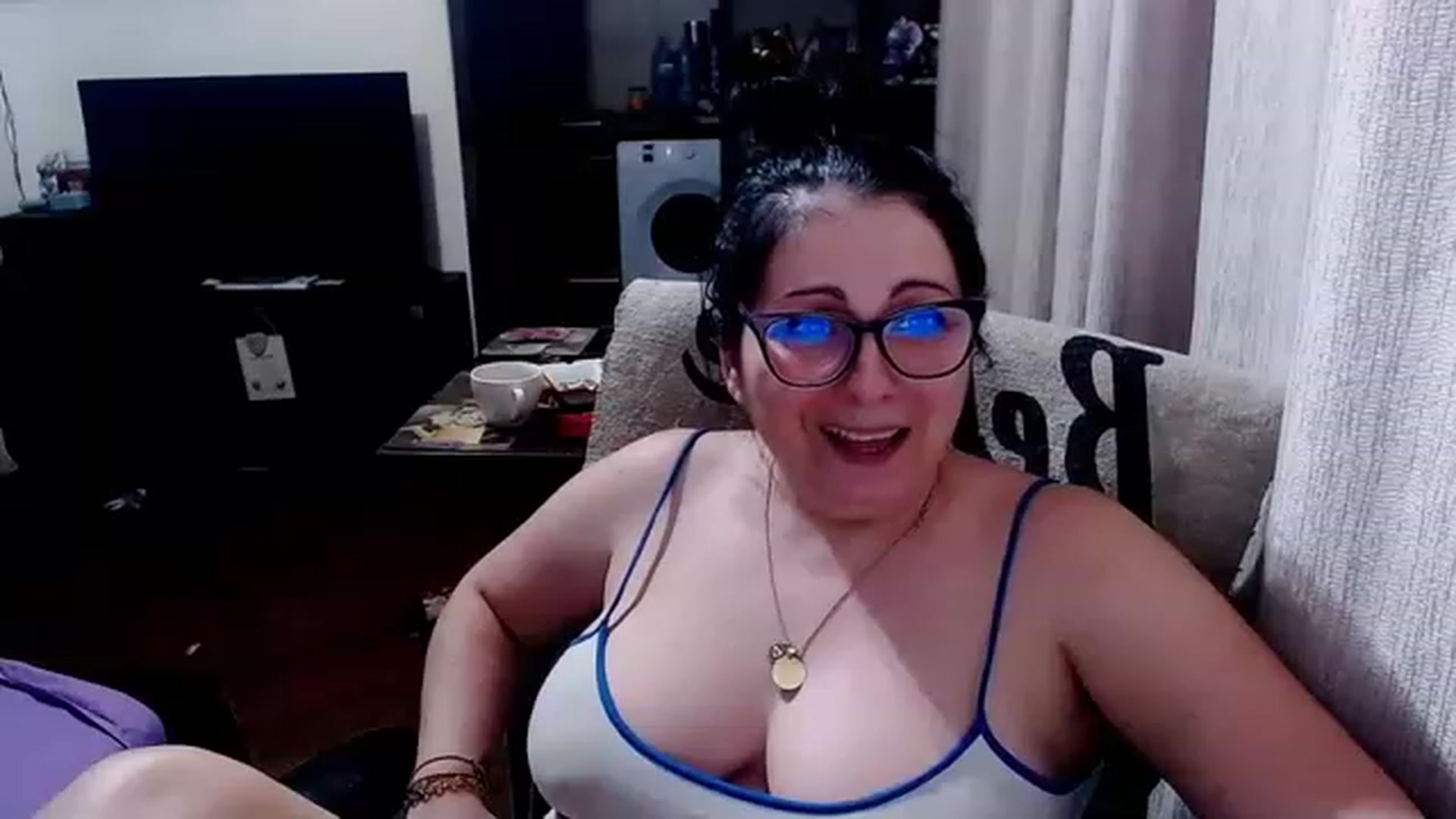 Gallery image thumbnail from Ella_Sunshine's myfreecams stream on, 05/30/2023, 20:51 image 5 of 20