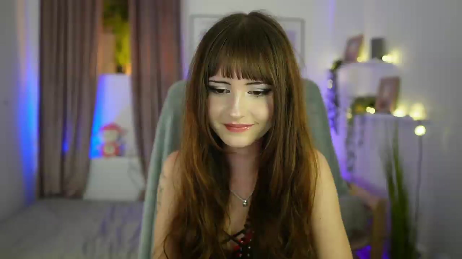 Gallery image thumbnail from Ella_Young's myfreecams stream on, 08/29/2026, 17:33 image 5 of 20