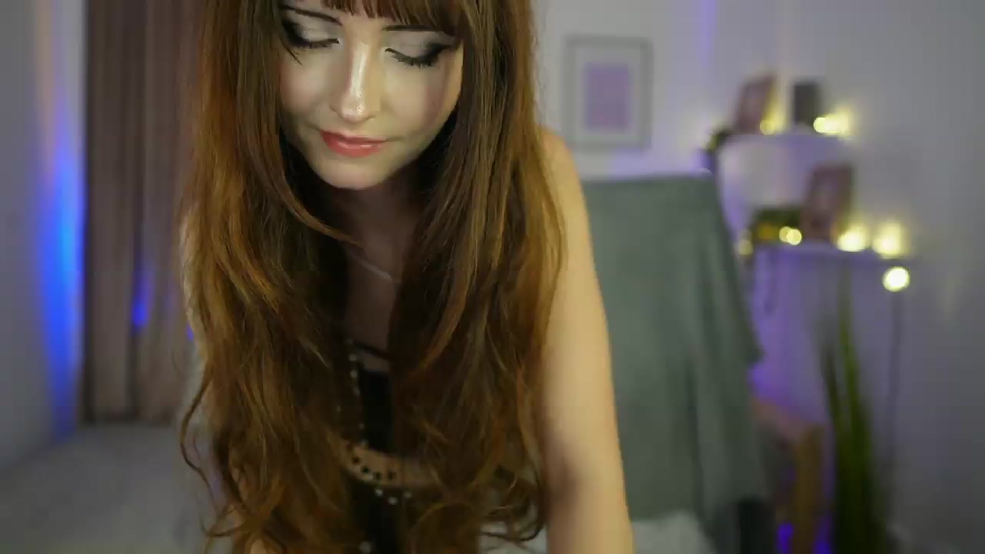 Gallery image thumbnail from Ella_Young's myfreecams stream on, 08/29/2026, 17:33 image 10 of 20