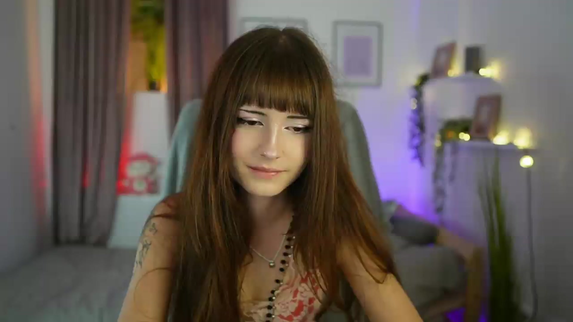 Gallery image thumbnail from Ella_Young's myfreecams stream on, 08/30/2026, 14:22 image 2 of 20