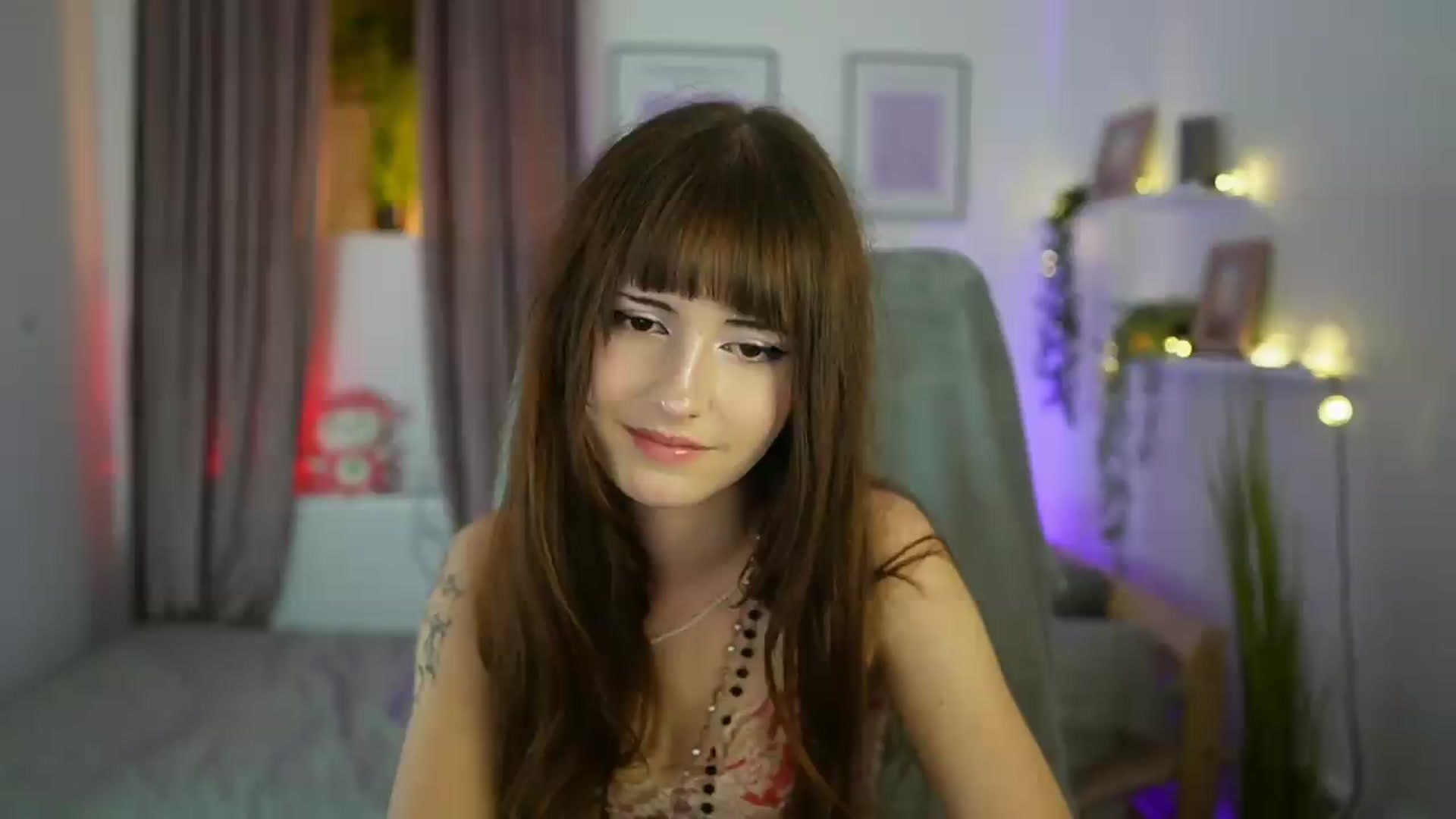 Gallery image thumbnail from Ella_Young's myfreecams stream on, 08/30/2026, 18:03 image 6 of 20