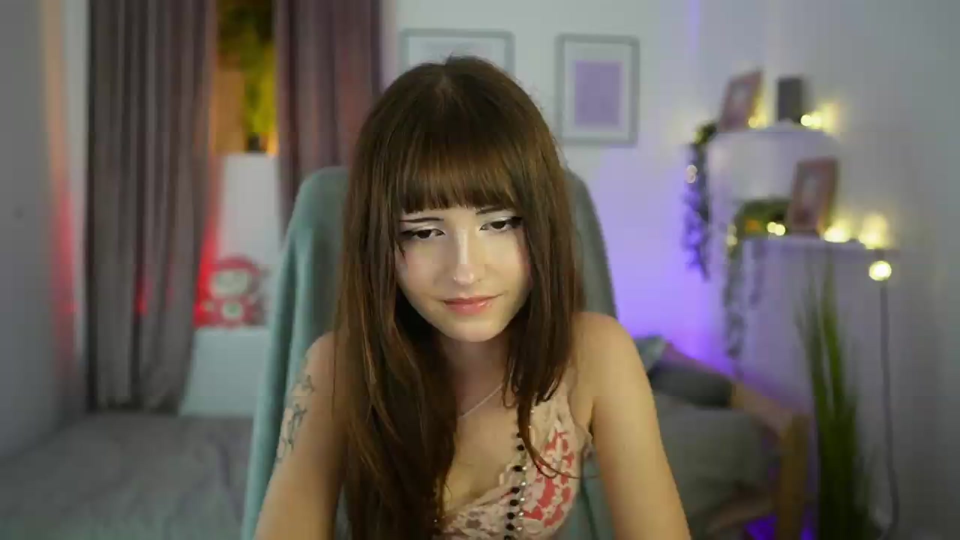 Gallery image thumbnail from Ella_Young's myfreecams stream on, 08/30/2026, 18:03 image 15 of 20