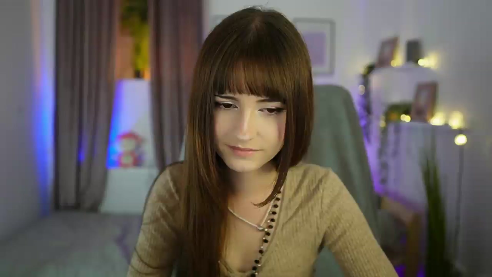 Gallery image thumbnail from Ella_Young's myfreecams stream on, 08/31/2026, 13:50 image 5 of 20