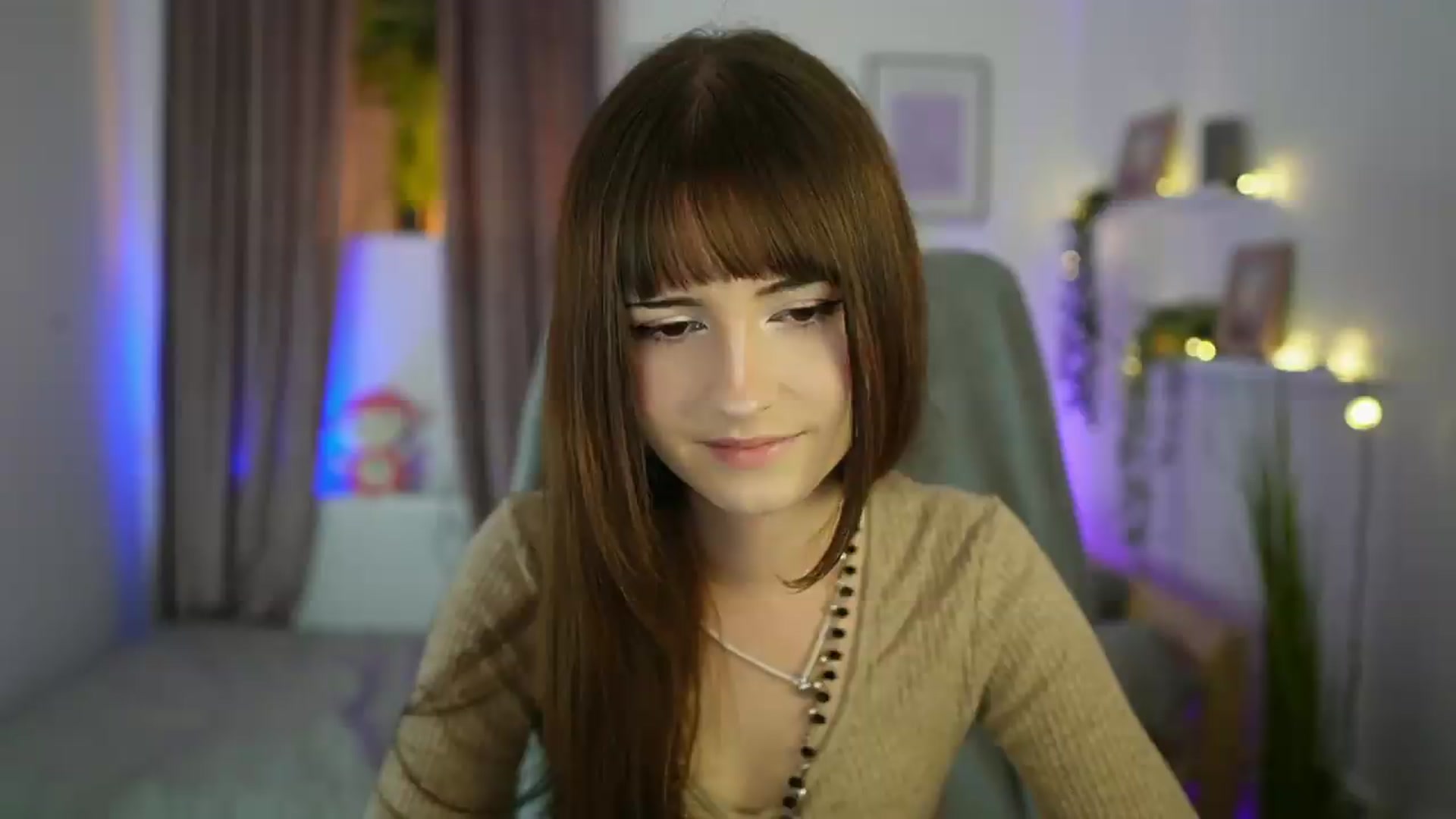Gallery image thumbnail from Ella_Young's myfreecams stream on, 08/31/2026, 13:50 image 9 of 20