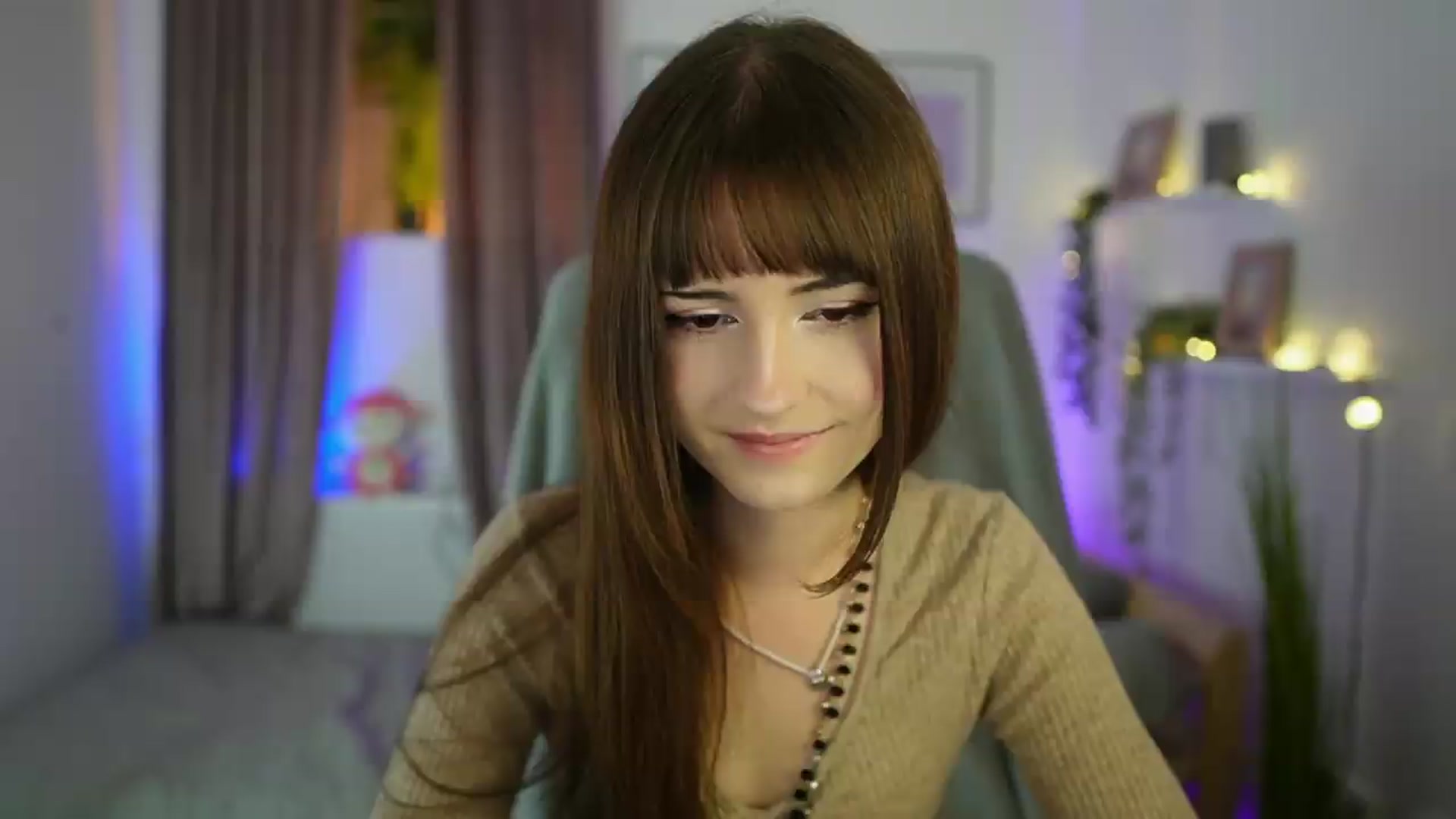Gallery image thumbnail from Ella_Young's myfreecams stream on, 08/31/2026, 13:50 image 7 of 20