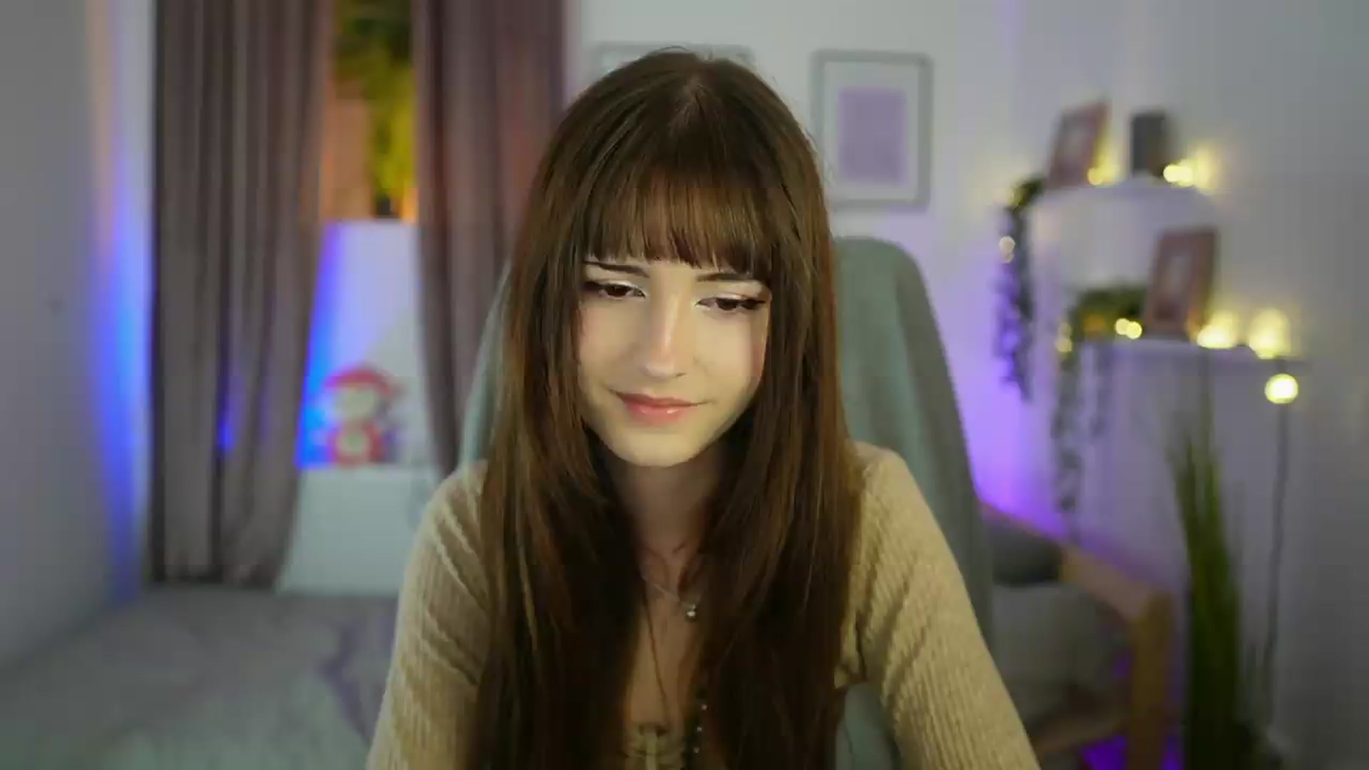 Gallery image thumbnail from Ella_Young's myfreecams stream on, 08/31/2026, 14:26 image 3 of 20
