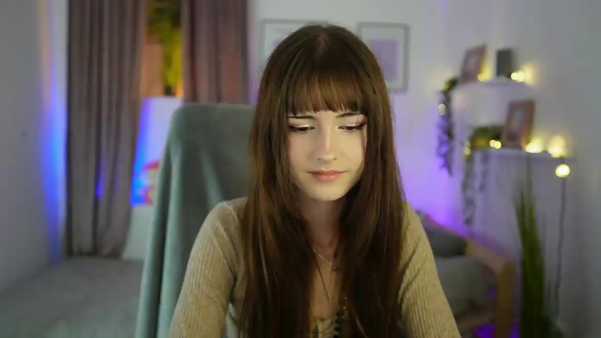 Gallery image thumbnail from Ella_Young's myfreecams stream on, 08/31/2026, 14:26 image 8 of 20