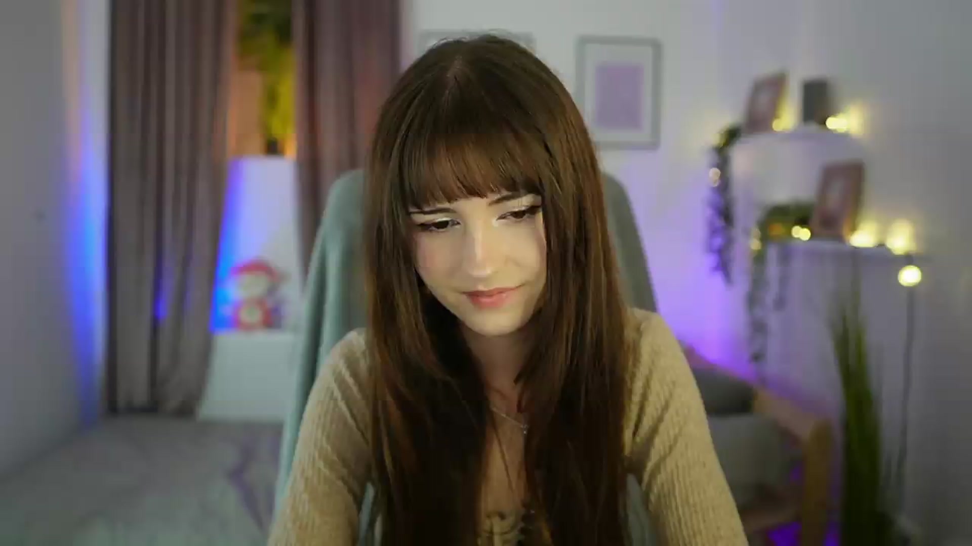 Gallery image thumbnail from Ella_Young's myfreecams stream on, 08/31/2026, 14:26 image 4 of 20