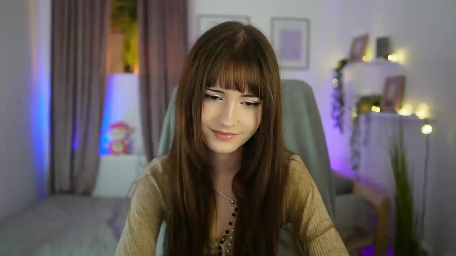Gallery image thumbnail from Ella_Young's myfreecams stream on, 08/31/2026, 14:26 image 15 of 20
