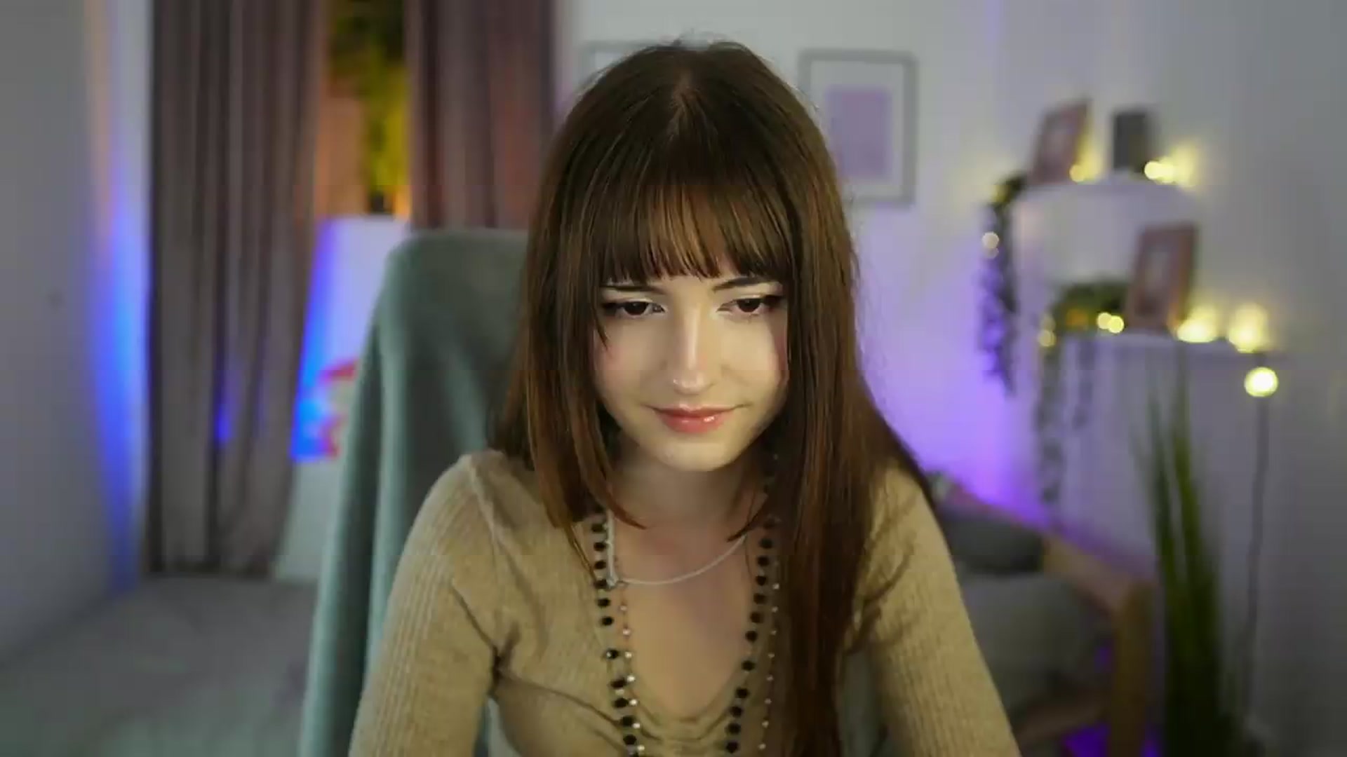 Gallery image thumbnail from Ella_Young's myfreecams stream on, 08/31/2026, 16:30 image 12 of 20