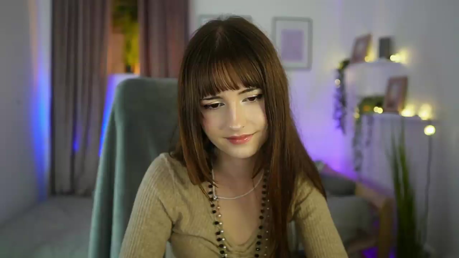 Gallery image thumbnail from Ella_Young's myfreecams stream on, 08/31/2026, 16:30 image 13 of 20