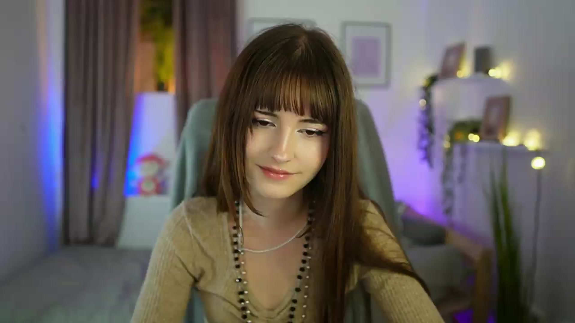 Gallery image thumbnail from Ella_Young's myfreecams stream on, 08/31/2026, 16:30 image 16 of 20