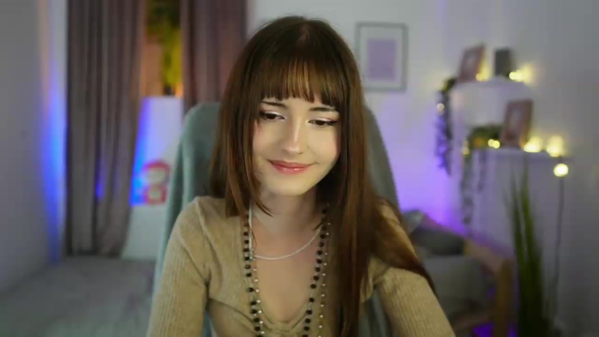 Gallery image thumbnail from Ella_Young's myfreecams stream on, 08/31/2026, 16:30 image 14 of 20