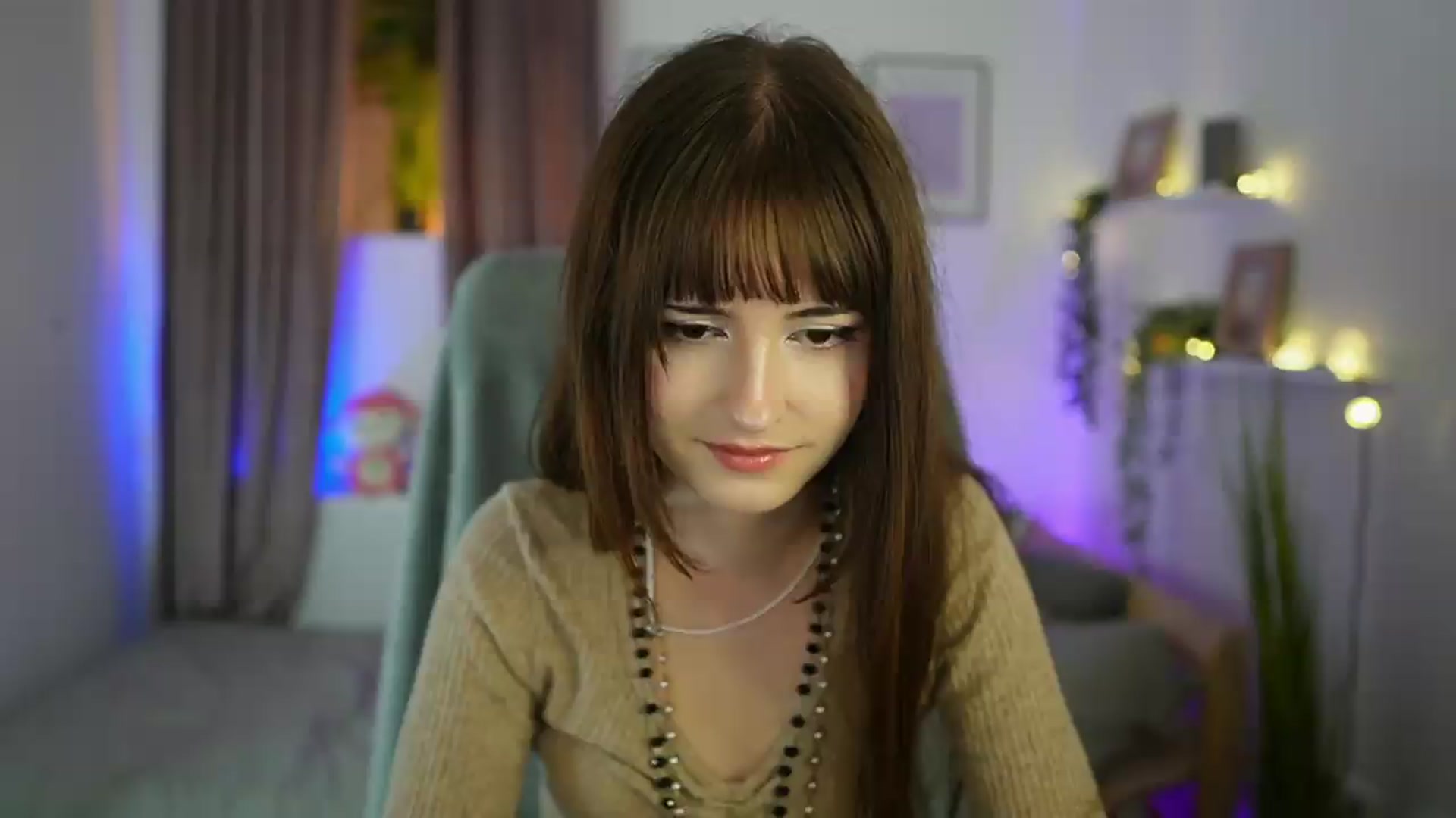 Gallery image thumbnail from Ella_Young's myfreecams stream on, 08/31/2026, 16:30 image 11 of 20