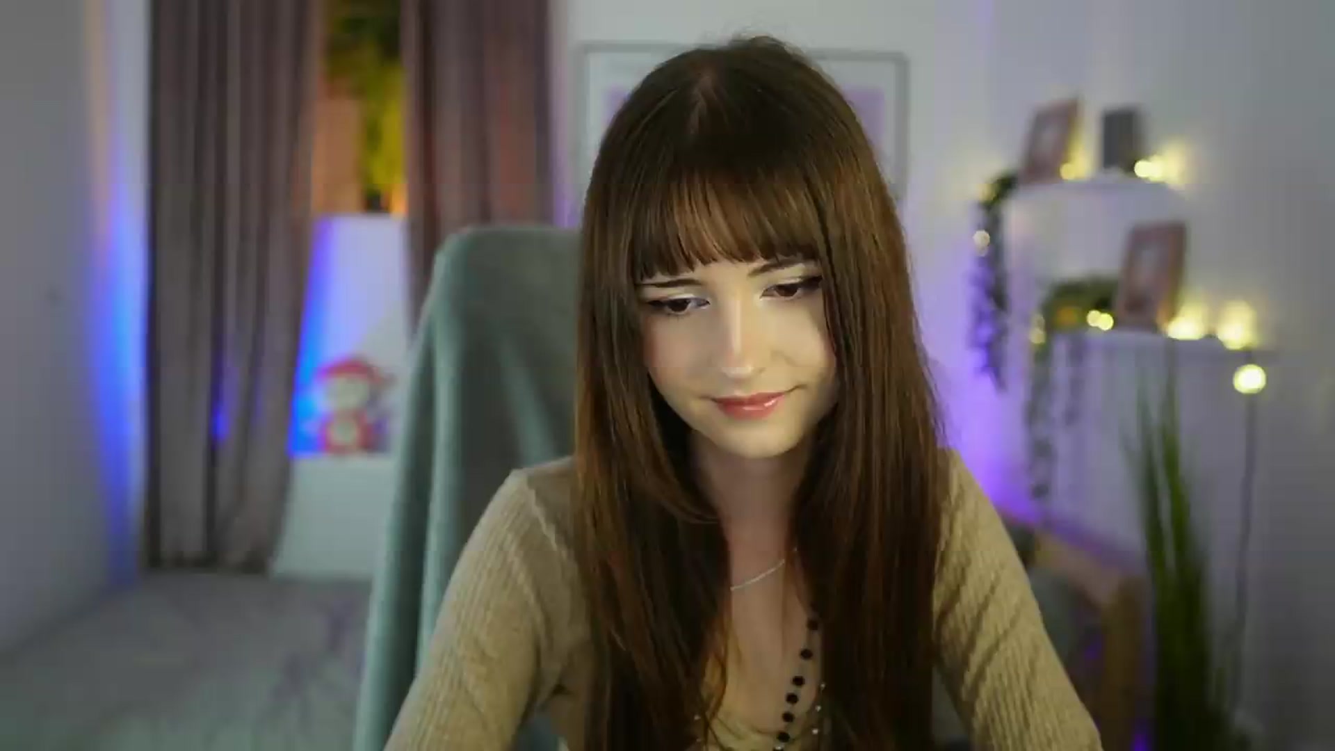 Gallery image thumbnail from Ella_Young's myfreecams stream on, 08/31/2026, 16:30 image 2 of 20
