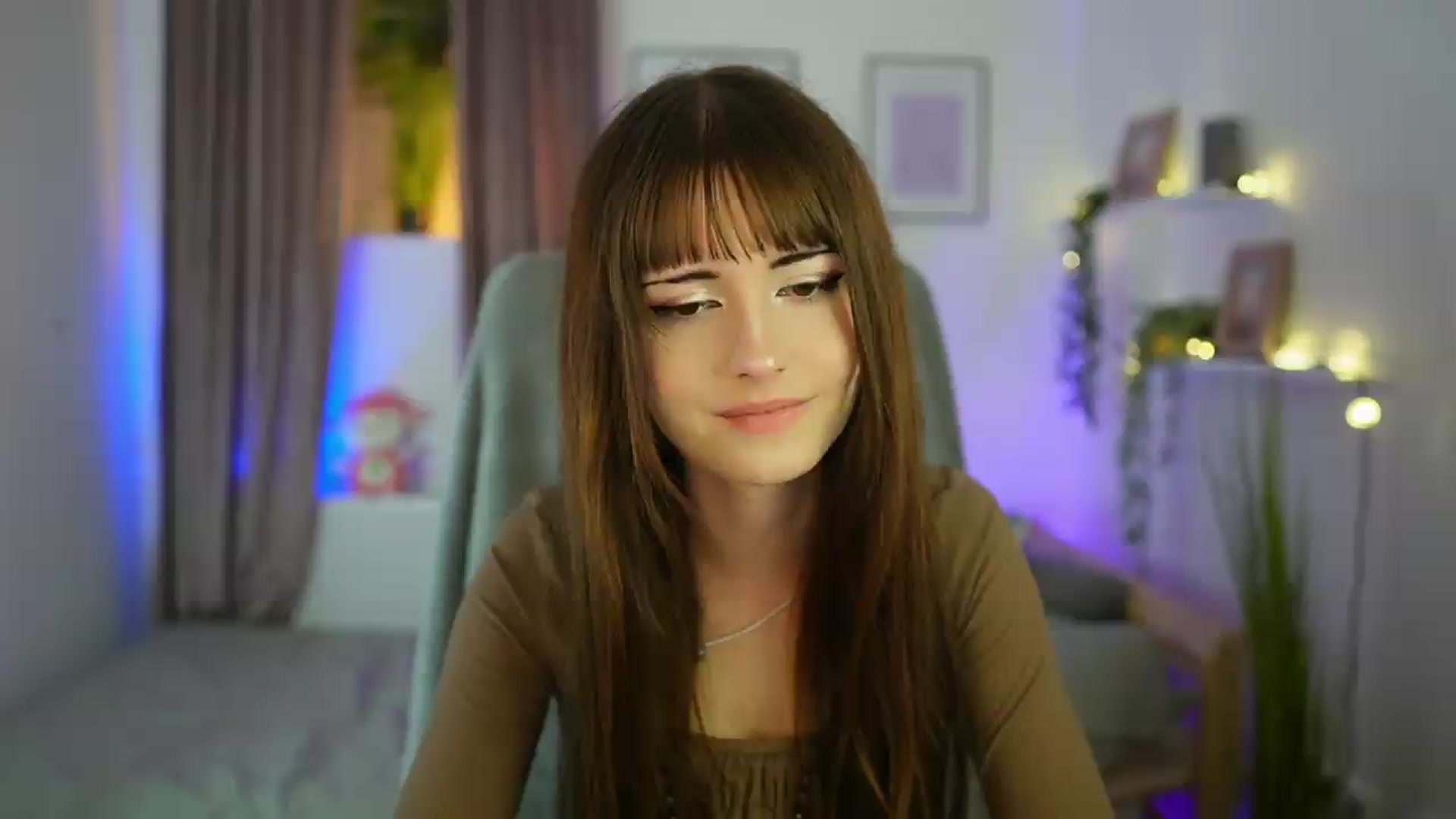 Gallery image thumbnail from Ella_Young's myfreecams stream on, 09/03/2026, 15:37 image 19 of 20