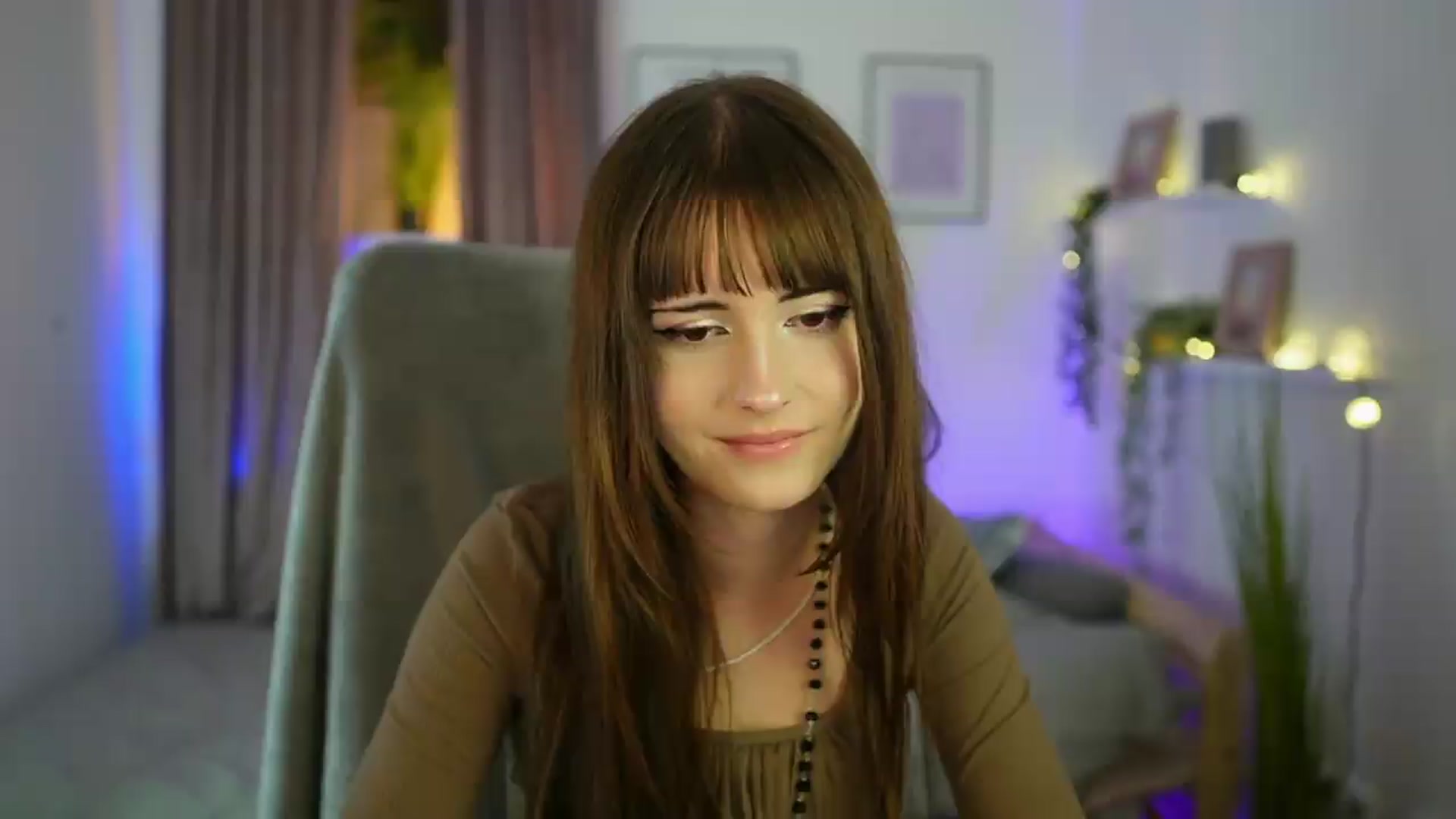 Gallery image thumbnail from Ella_Young's myfreecams stream on, 09/03/2026, 17:00 image 20 of 20